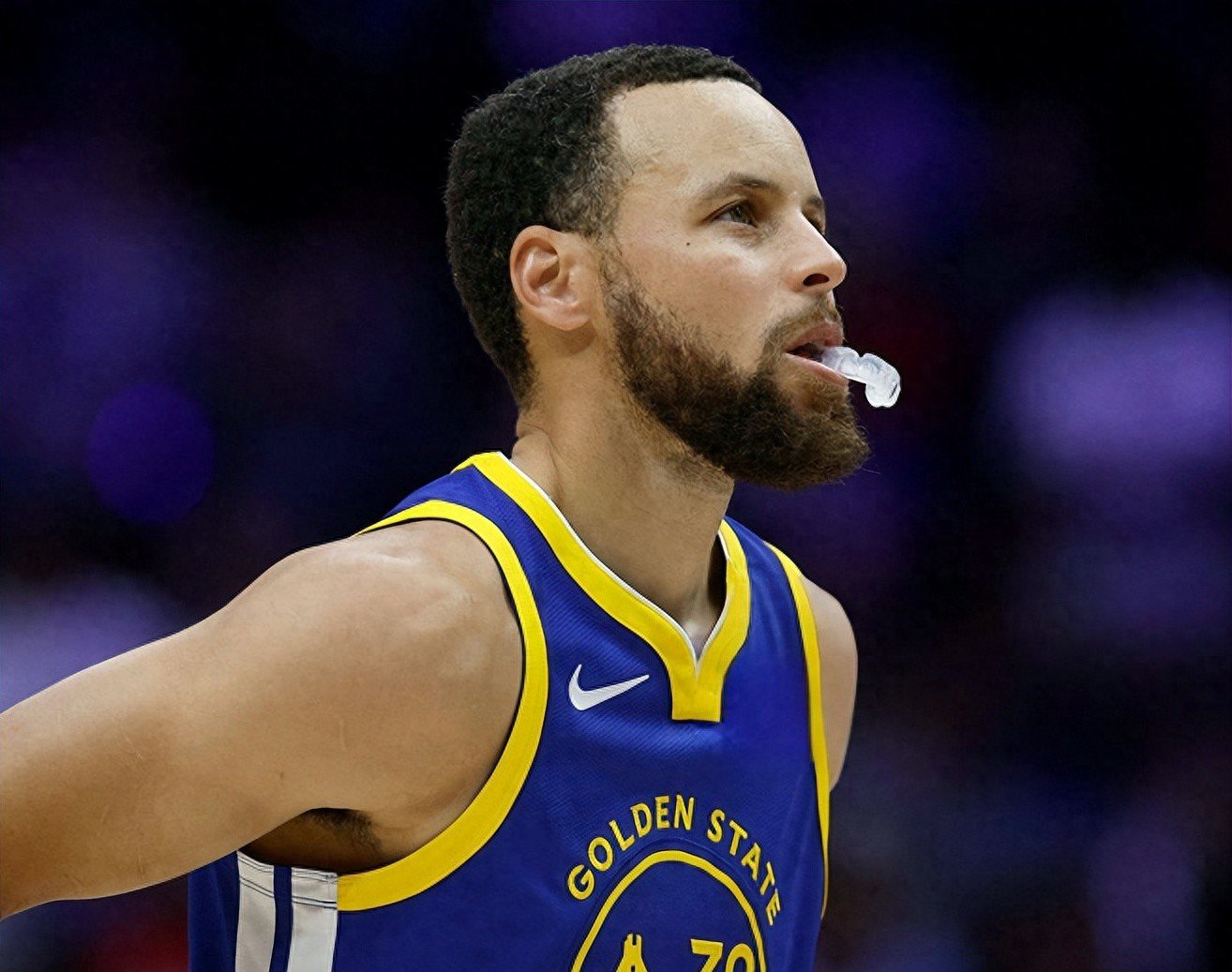 转折点金州勇士临场应变，CBA季后赛冲刺阶段攻防权衡，更衣室稳定，赛季目标并未改变的简单介绍